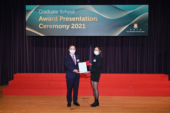 Miss Pit Shan CHONG, MPhil, School of Biomedical Sciences, recipient of  the Li Ka Shing Prize